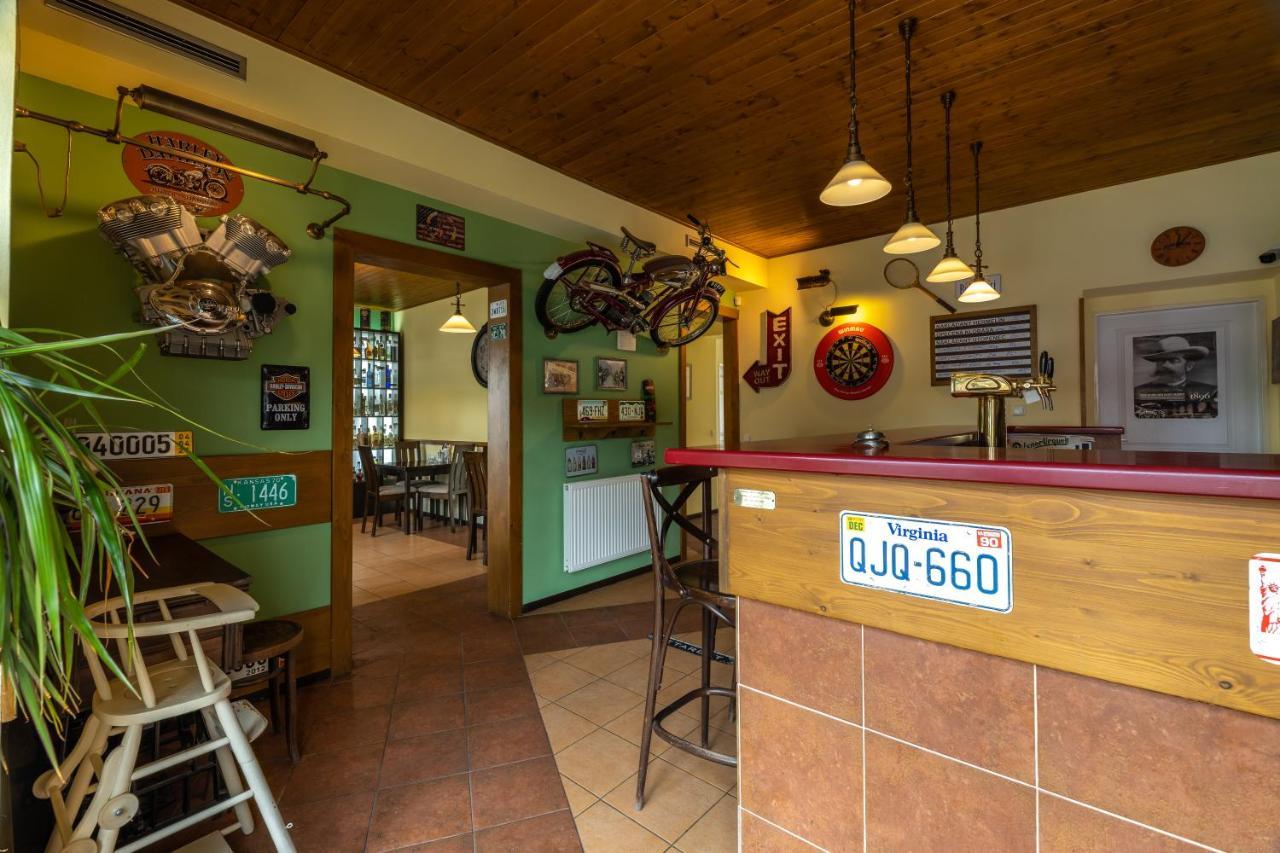 Penzion Rodos - Cafe Prag Eksteriør billede